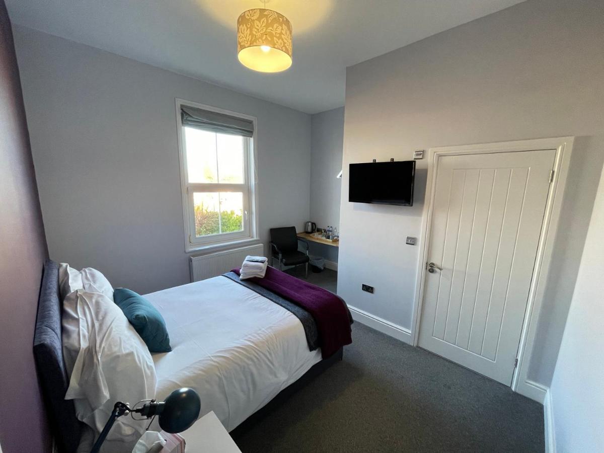 Arlan House, Central Basingstoke Hotel ภายนอก รูปภาพ